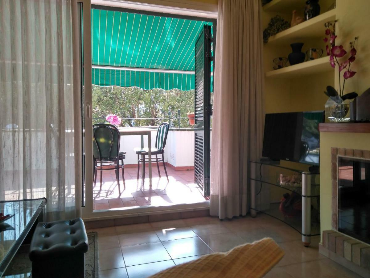 Magnolia, Habitacion Matrimonial Con Bano Uso Privado, En Casa Compartida Apartment Palafrugell Exterior photo