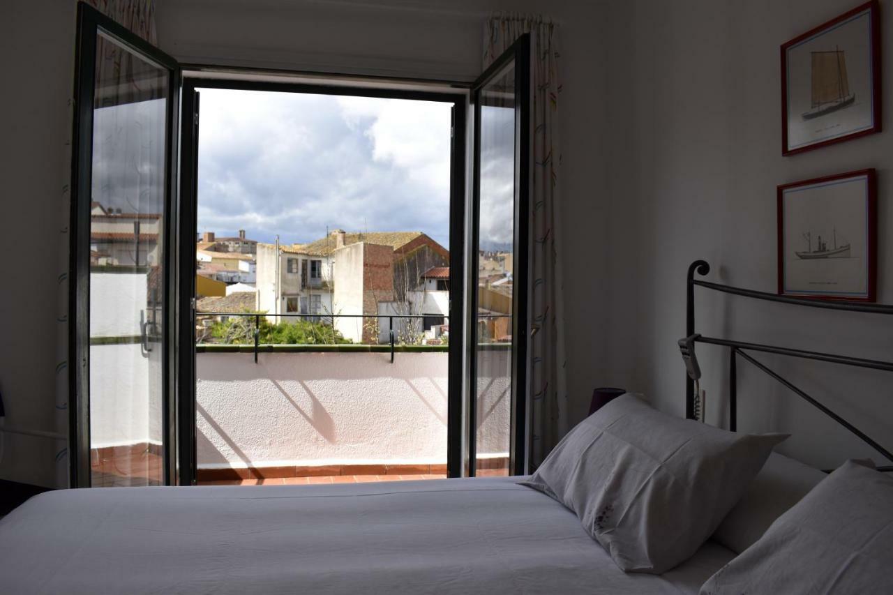 Magnolia, Habitacion Matrimonial Con Bano Uso Privado, En Casa Compartida Apartment Palafrugell Exterior photo