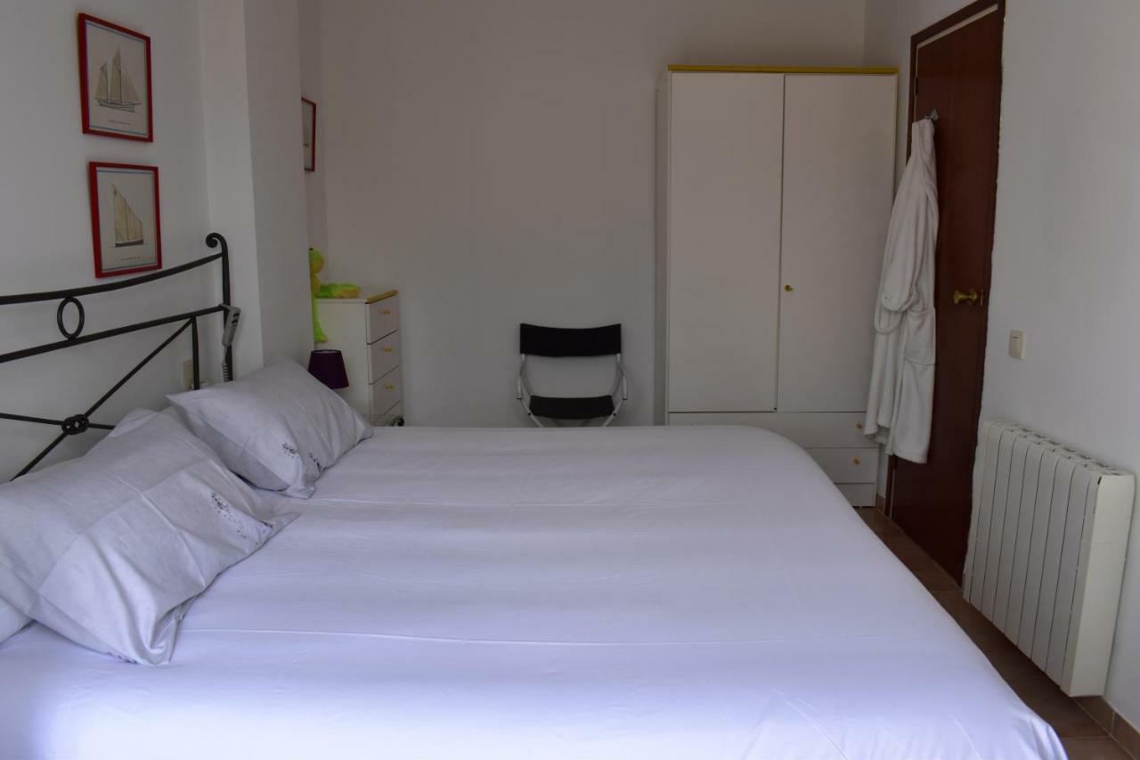 Magnolia, Habitacion Matrimonial Con Bano Uso Privado, En Casa Compartida Apartment Palafrugell Exterior photo